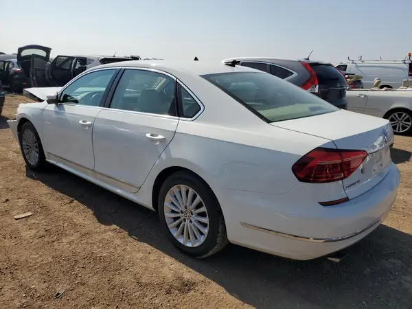 1VWBS7A32GC036363 2016 VOLKSWAGEN PASSAT - Image 2
