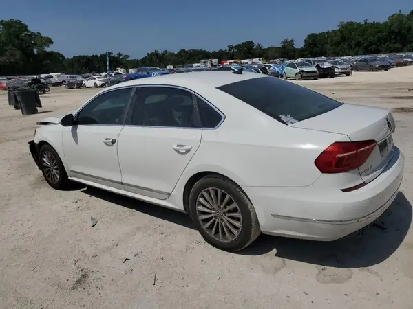 1VWBS7A32GC038811 2016 VOLKSWAGEN PASSAT - Image 2