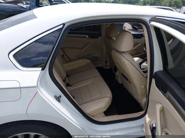 1VWBS7A32GC043068 2016 VOLKSWAGEN PASSAT - Image 8
