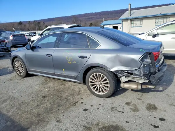 1VWBS7A32GC052871 2016 VOLKSWAGEN PASSAT - Image 2