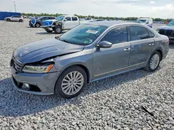 1VWBS7A32GC055298 2016 VOLKSWAGEN PASSAT