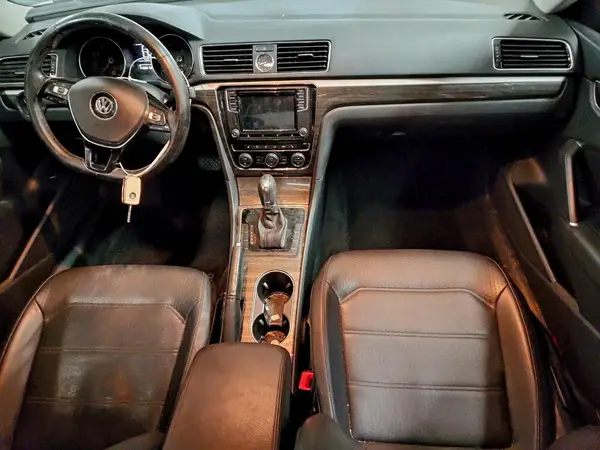 1VWBS7A33GC008328 2016 VOLKSWAGEN PASSAT - Image 8