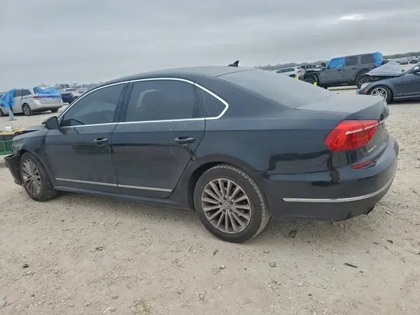 1VWBS7A33GC011391 2016 VOLKSWAGEN PASSAT - Image 2