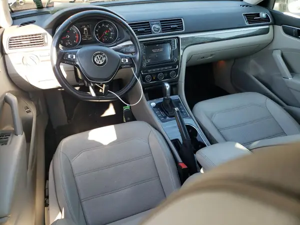 1VWBS7A33GC016977 2016 VOLKSWAGEN PASSAT - Image 8