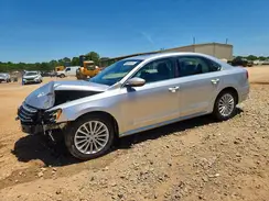 1VWBS7A33GC024528 2016 VOLKSWAGEN PASSAT