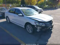 1VWBS7A33GC030426 2016 VOLKSWAGEN PASSAT