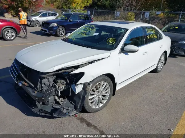 1VWBS7A33GC030426 2016 VOLKSWAGEN PASSAT - Image 2