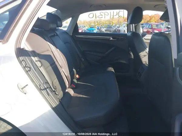 1VWBS7A33GC030426 2016 VOLKSWAGEN PASSAT - Image 8