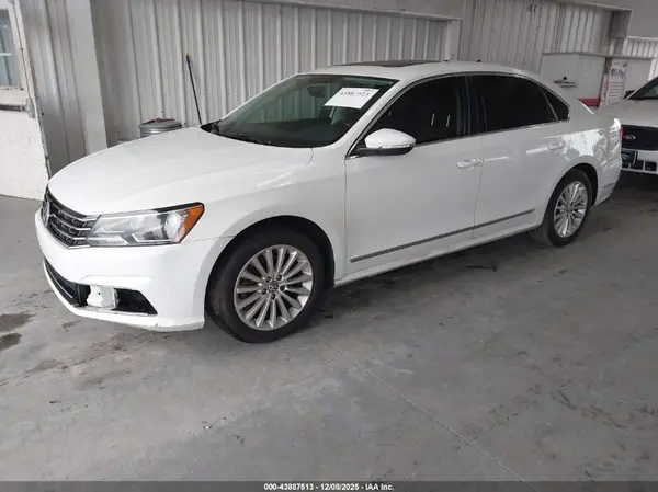 1VWBS7A33GC040938 2016 VOLKSWAGEN PASSAT - Image 2
