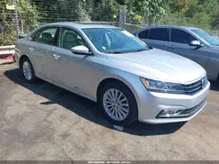 1VWBS7A33GC041961 2016 VOLKSWAGEN PASSAT