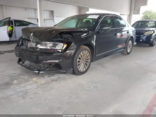 1VWBS7A33GC048666 2016 VOLKSWAGEN PASSAT - Image 2