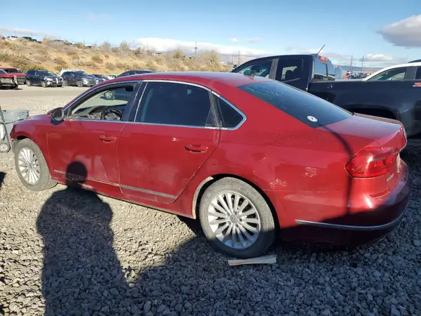 1VWBS7A33GC052331 2016 VOLKSWAGEN PASSAT - Image 2
