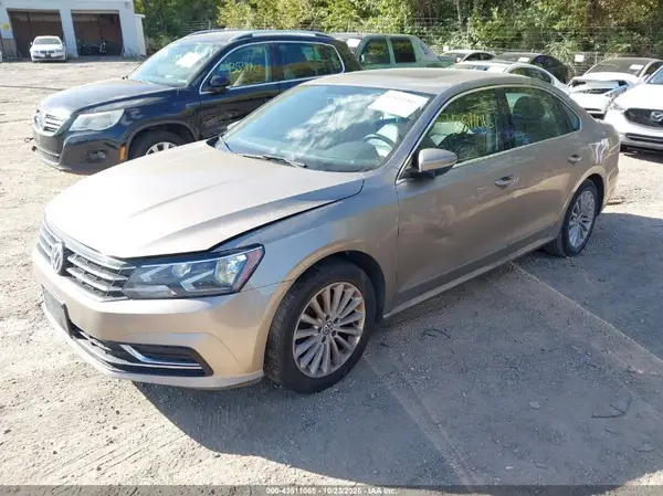 1VWBS7A34GC014557 2016 VOLKSWAGEN PASSAT - Image 2