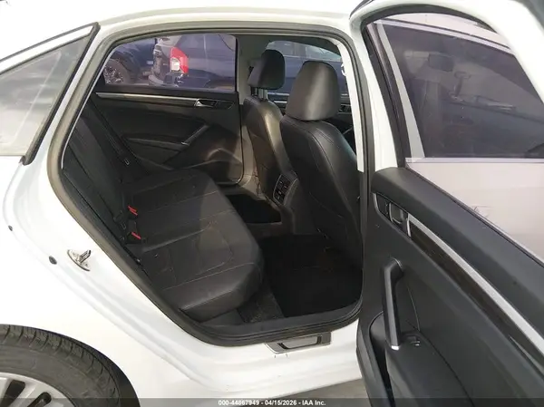 1VWBS7A34GC035828 2016 VOLKSWAGEN PASSAT - Image 8