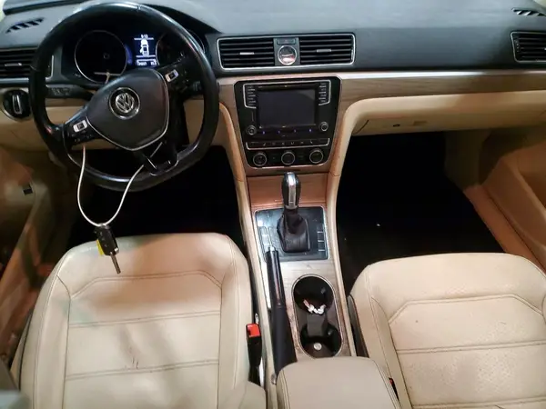 1VWBS7A34GC039636 2016 VOLKSWAGEN PASSAT - Image 8