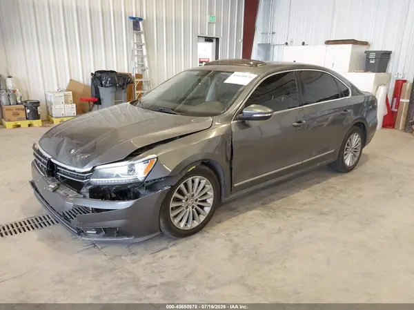 1VWBS7A34GC040012 2016 VOLKSWAGEN PASSAT - Image 2