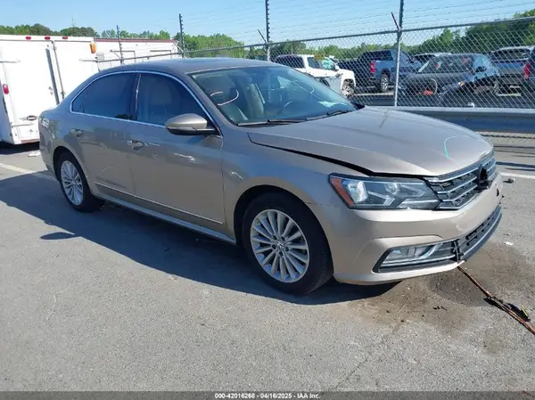1VWBS7A34GC047638 2016 VOLKSWAGEN PASSAT - Image 1