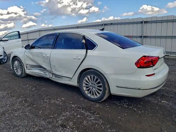 1VWBS7A34GC048966 2016 VOLKSWAGEN PASSAT - Image 2