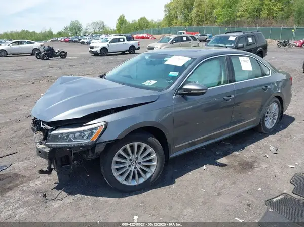 1VWBS7A34GC049728 2016 VOLKSWAGEN PASSAT - Image 2