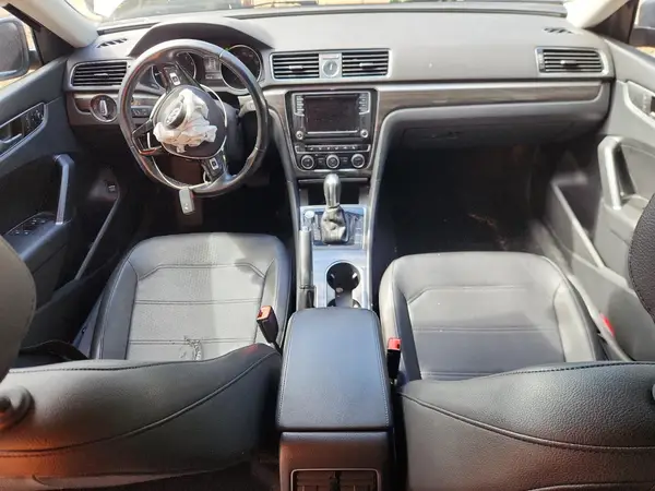 1VWBS7A34GC050345 2016 VOLKSWAGEN PASSAT - Image 8