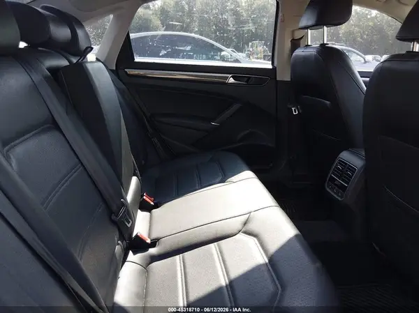1VWBS7A34GC053939 2016 VOLKSWAGEN PASSAT - Image 8