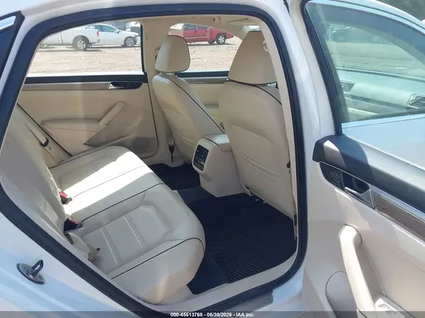 1VWBS7A34GC060504 2016 VOLKSWAGEN PASSAT - Image 8