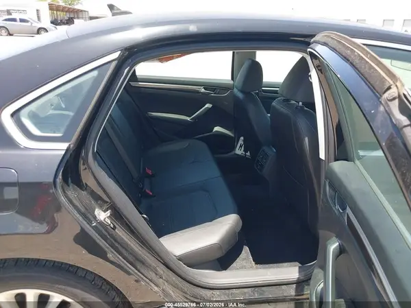 1VWBS7A35GC018665 2016 VOLKSWAGEN PASSAT - Image 8