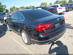 1VWBS7A35GC033781 2016 VOLKSWAGEN PASSAT