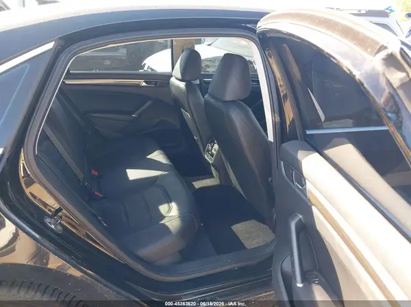 1VWBS7A35GC033781 2016 VOLKSWAGEN PASSAT - Image 8