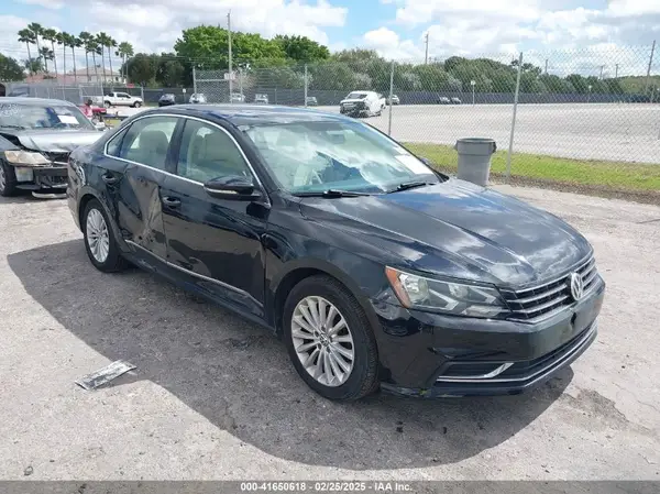 1VWBS7A35GC047180 2016 VOLKSWAGEN PASSAT - Image 1