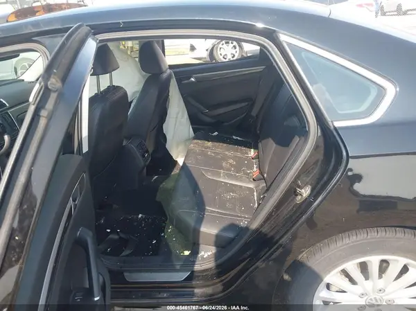 1VWBS7A35GC052461 2016 VOLKSWAGEN PASSAT - Image 8