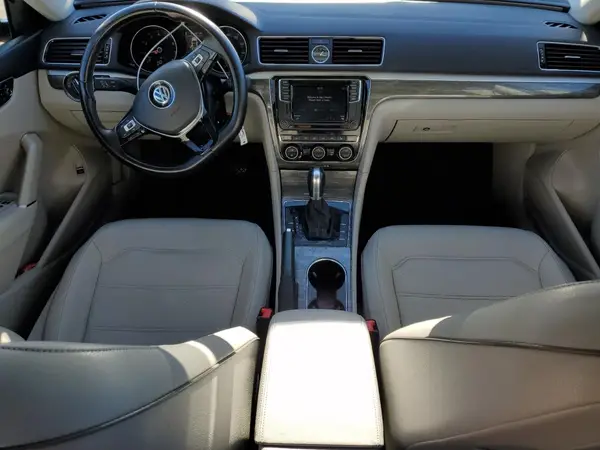 1VWBS7A35GC053609 2016 VOLKSWAGEN PASSAT - Image 8