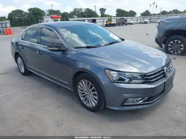 1VWBS7A35GC054520 2016 VOLKSWAGEN PASSAT - Image 1