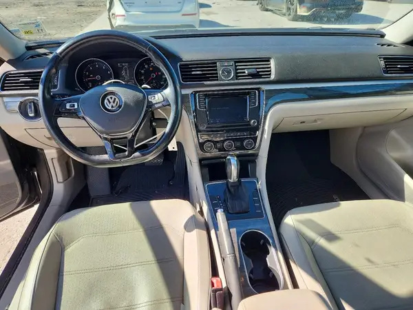 1VWBS7A35GC065615 2016 VOLKSWAGEN PASSAT - Image 8