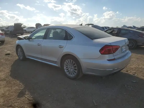 1VWBS7A36GC021638 2016 VOLKSWAGEN PASSAT - Image 2