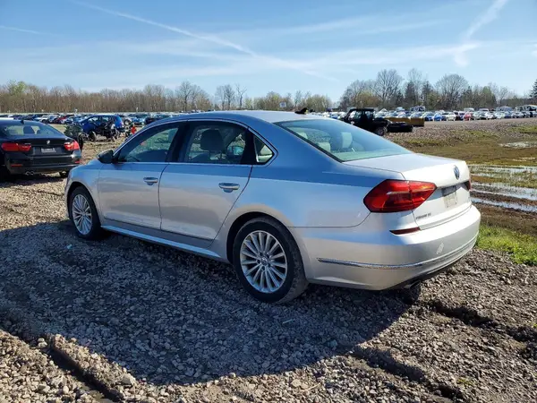 1VWBS7A36GC032915 2016 VOLKSWAGEN PASSAT - Image 2