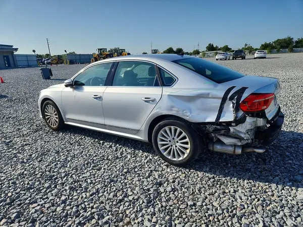 1VWBS7A36GC038469 2016 VOLKSWAGEN PASSAT - Image 2