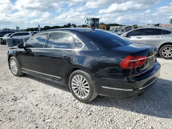 1VWBS7A36GC045566 2016 VOLKSWAGEN PASSAT - Image 2