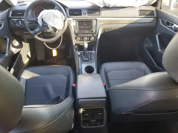 1VWBS7A36GC047530 2016 VOLKSWAGEN PASSAT - Image 8