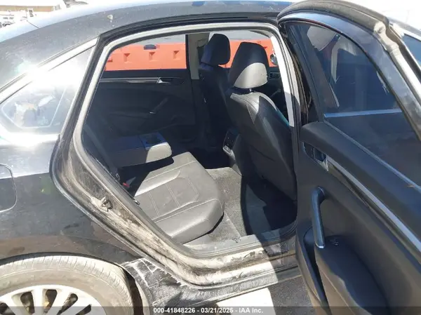 1VWBS7A36GC056762 2016 VOLKSWAGEN PASSAT - Image 8