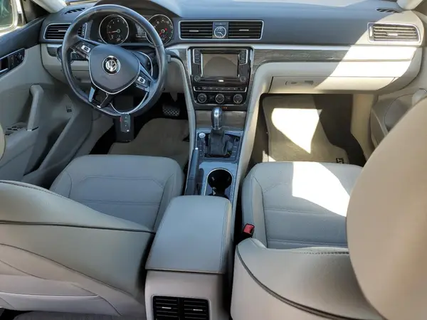 1VWBS7A36GC060049 2016 VOLKSWAGEN PASSAT - Image 8