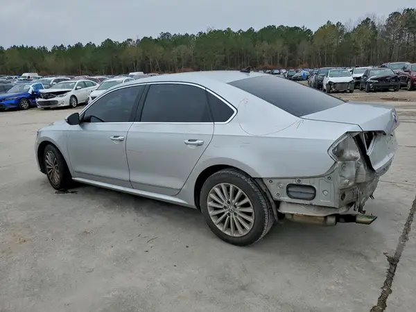 1VWBS7A37GC015993 2016 VOLKSWAGEN PASSAT - Image 2