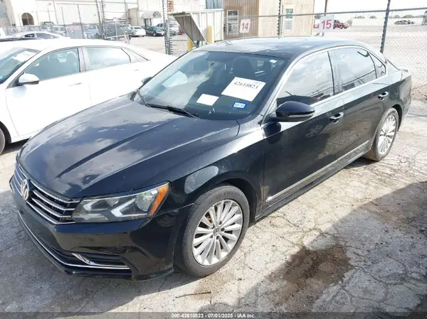 1VWBS7A37GC016528 2016 VOLKSWAGEN PASSAT - Image 2