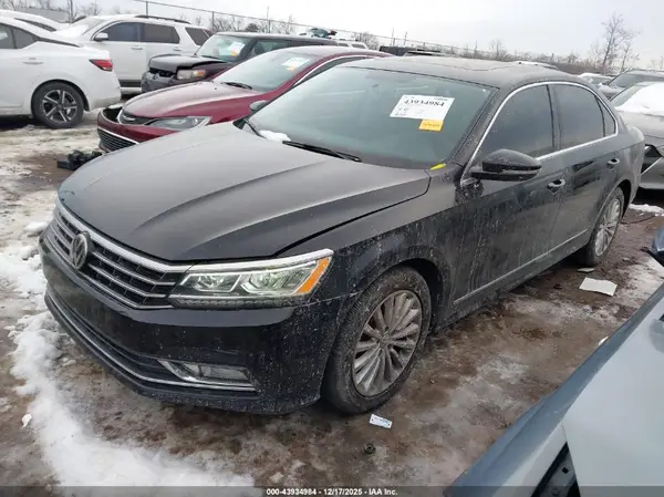 1VWBS7A37GC032132 2016 VOLKSWAGEN PASSAT - Image 2