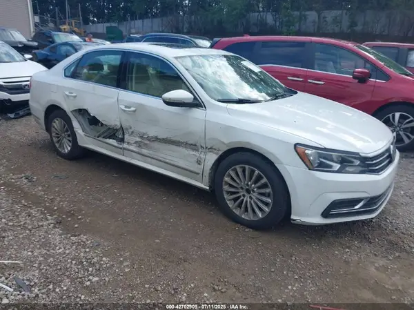 1VWBS7A37GC034639 2016 VOLKSWAGEN PASSAT - Image 1