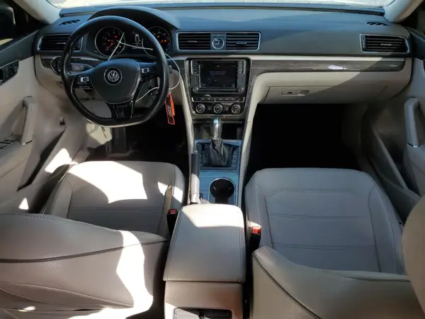 1VWBS7A37GC048718 2016 VOLKSWAGEN PASSAT - Image 8