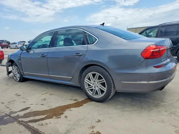 1VWBS7A38GC011645 2016 VOLKSWAGEN PASSAT - Image 2