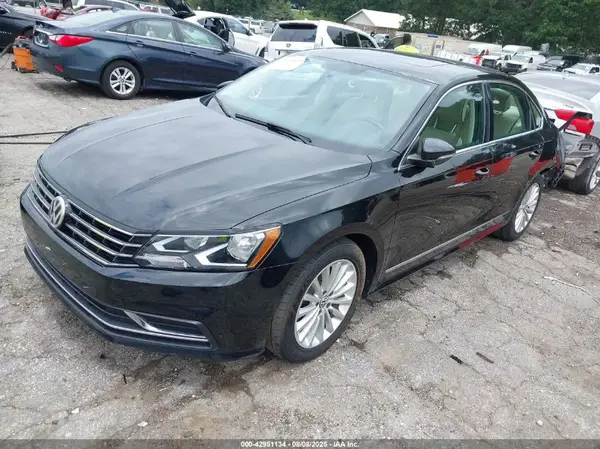 1VWBS7A38GC016389 2016 VOLKSWAGEN PASSAT - Image 2