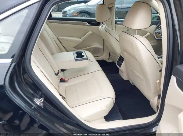1VWBS7A38GC016389 2016 VOLKSWAGEN PASSAT - Image 8