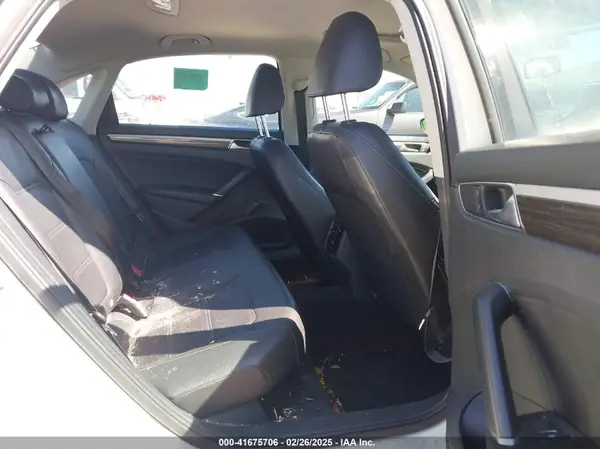 1VWBS7A38GC019745 2016 VOLKSWAGEN PASSAT - Image 8